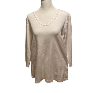 Focus Casual Life V-neck l/s cotton tee in white. Size L. NWT